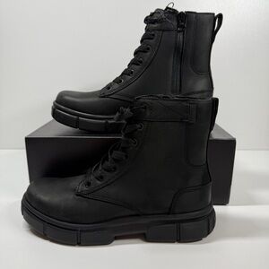 NIB • Sorel Women's Black Explorer Strt Lace Boots Size: 9